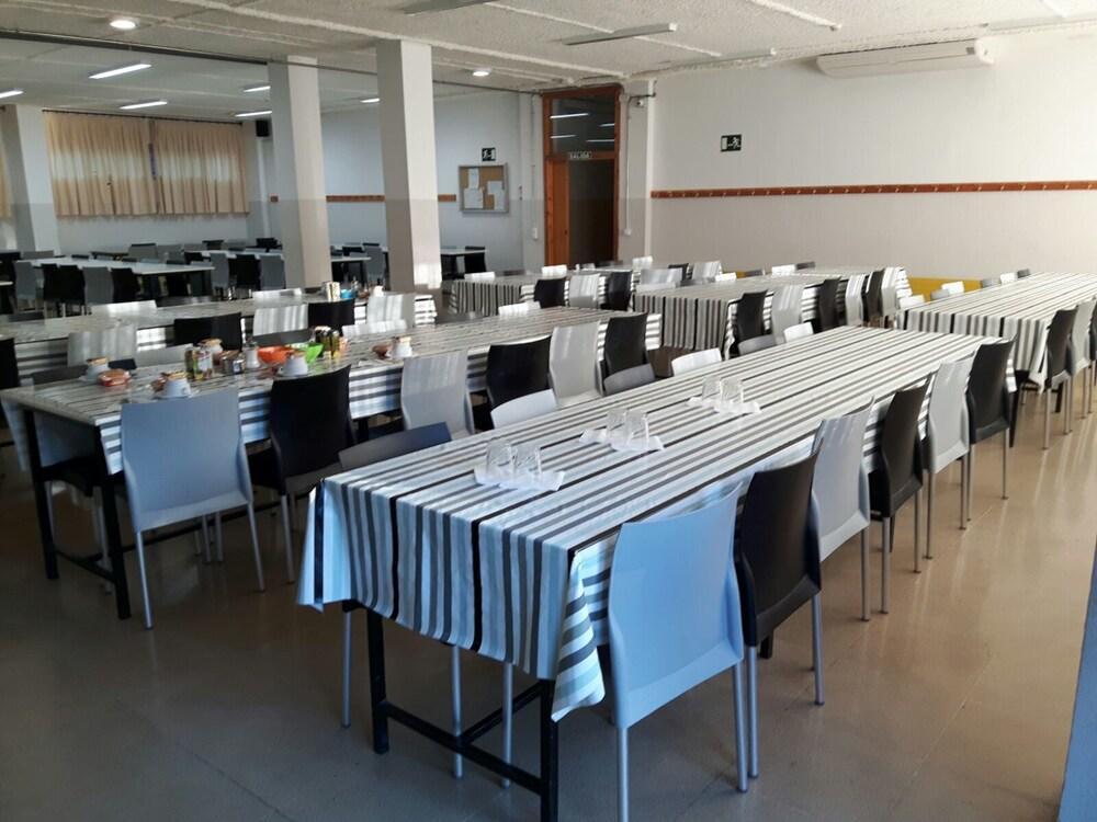 Residencia Albergue Хака Экстерьер фото