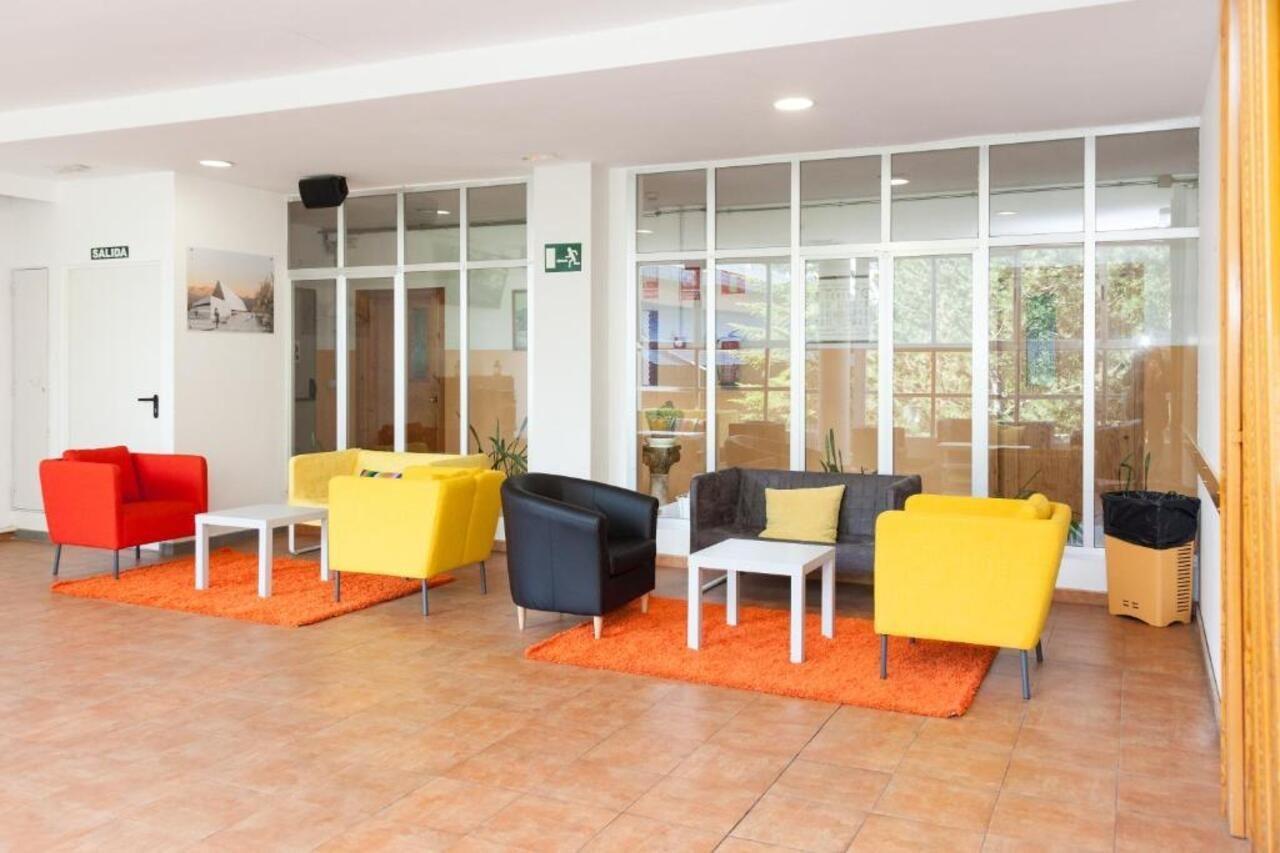 Residencia Albergue Хака Экстерьер фото