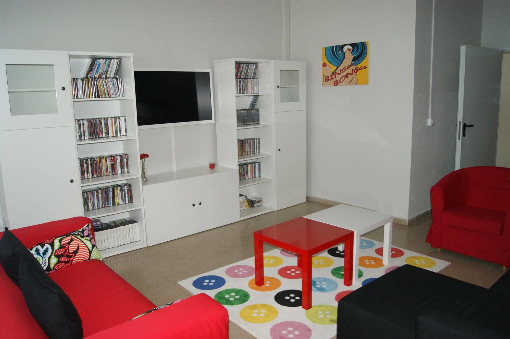 Residencia Albergue Хака Экстерьер фото